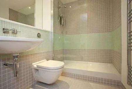 Serviced Leeds Apartment *
